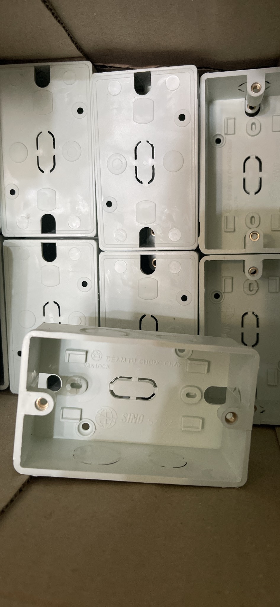 Đế âm chống cháy s2157 sino vanlock