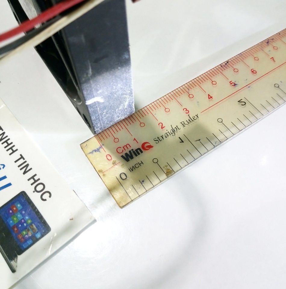 Quạt 7Cm, Dày 1.5Cm / Điện áp DC 12V, Loại 3 dây đầu cắm 3 Pin (Quạt tháo máy LK)