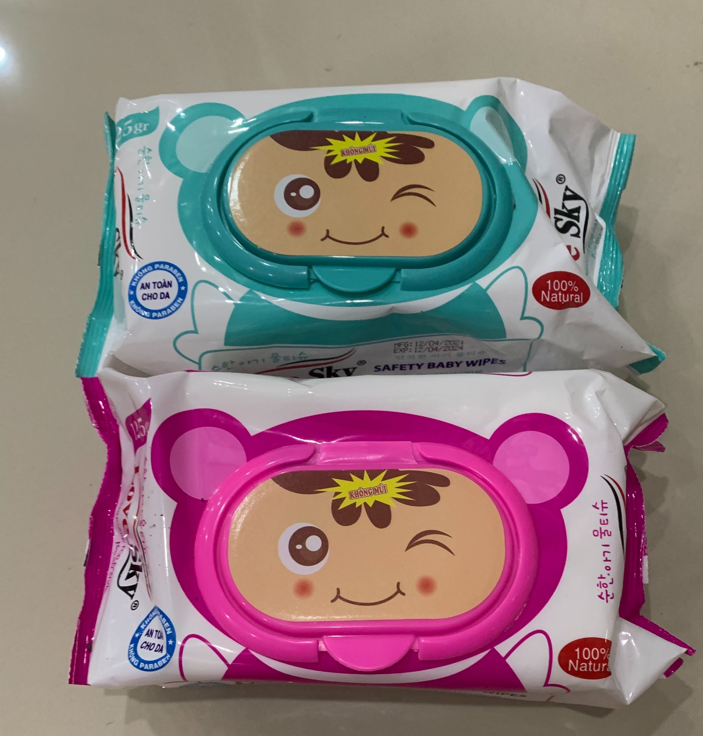[HCM]KHĂN GIẤY ƯỚT LOVE SKY 125 tờ (không mùi)
