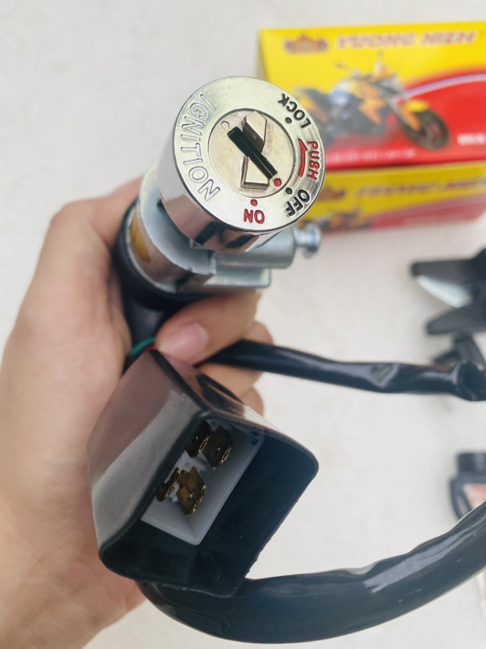 BỘ Ổ KHOÁ XE MAX NEO ( Trung Quốc )