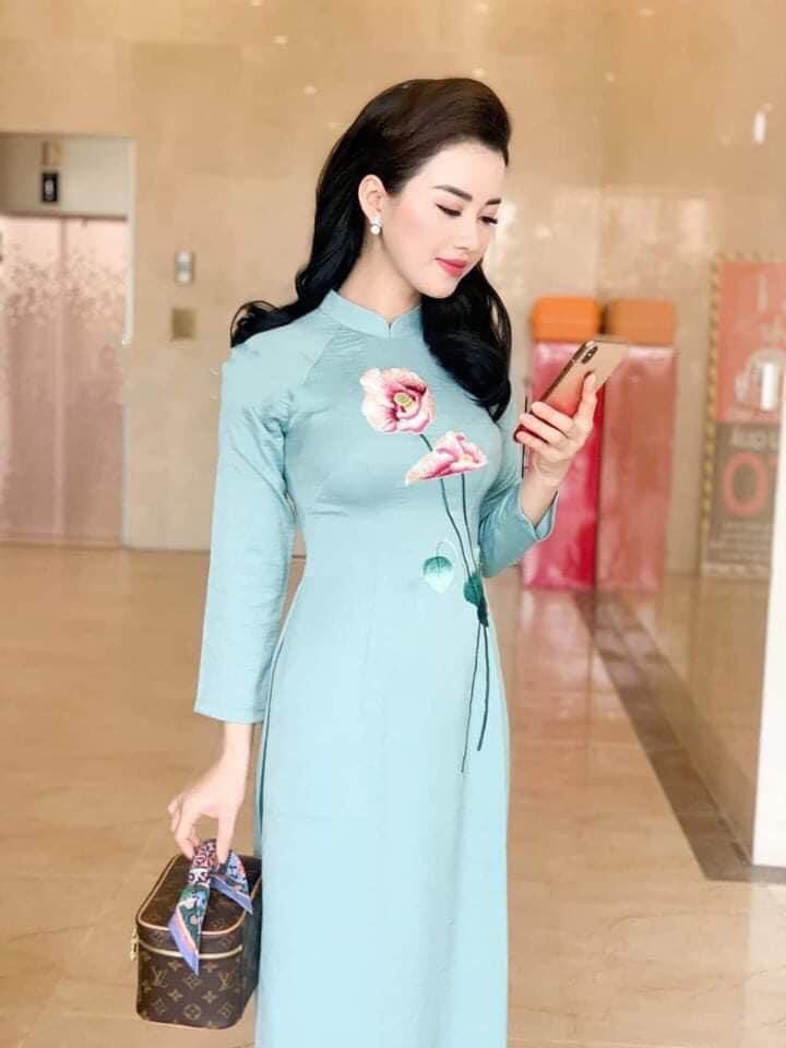 Áo dài lụa tây thi thêu cao cấp (chỉ áo)