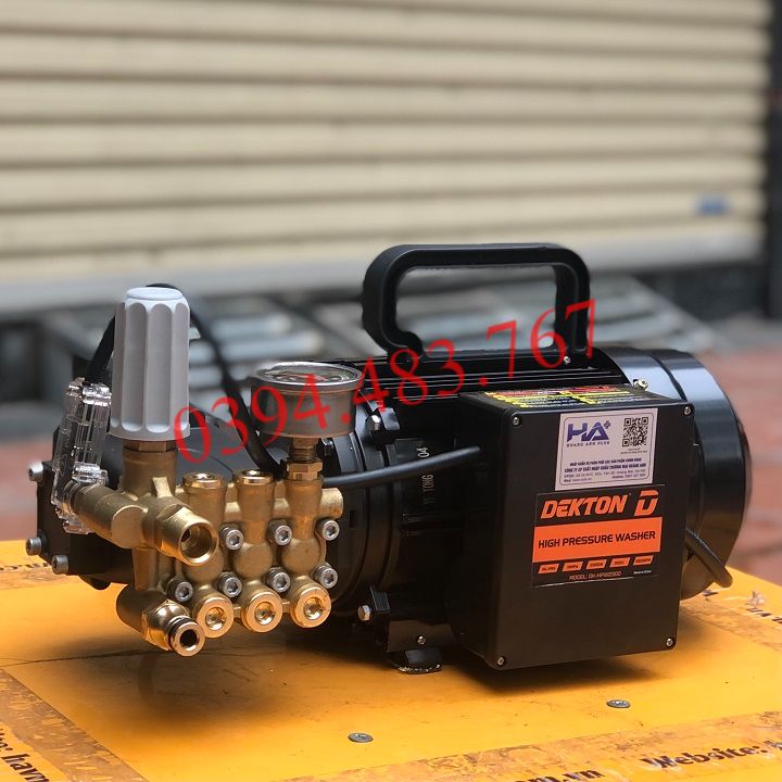 Máy Rửa Xe 2300W Dekton DKHP2300