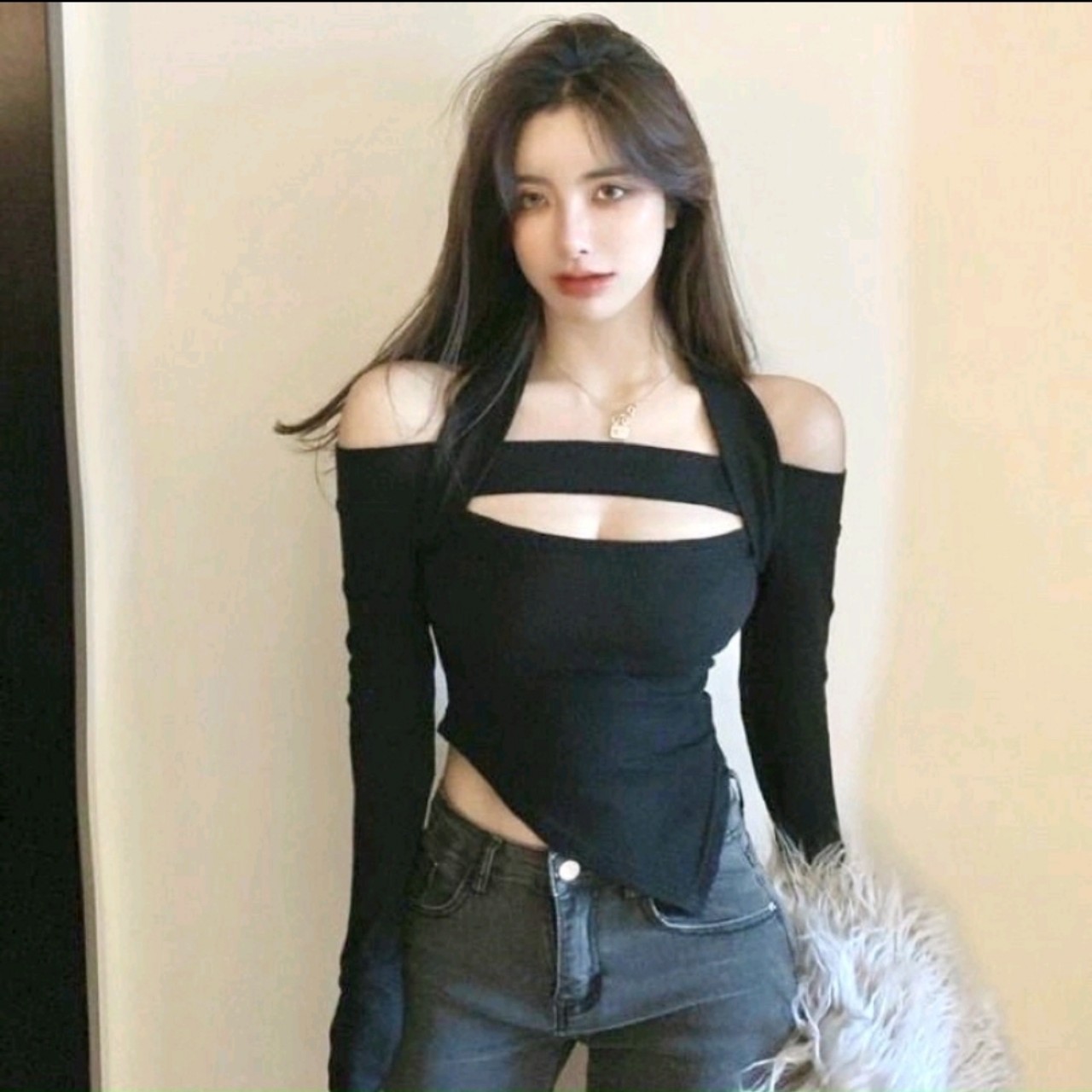 ÁO kiểu xẻ ngực dây choàng cổ tay dài