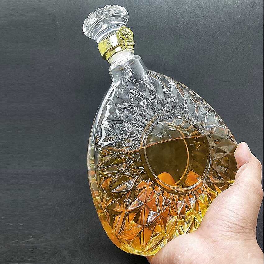 Glass bottle 750ML – Triangle Shape – B5 pattern – combo 2 bottles