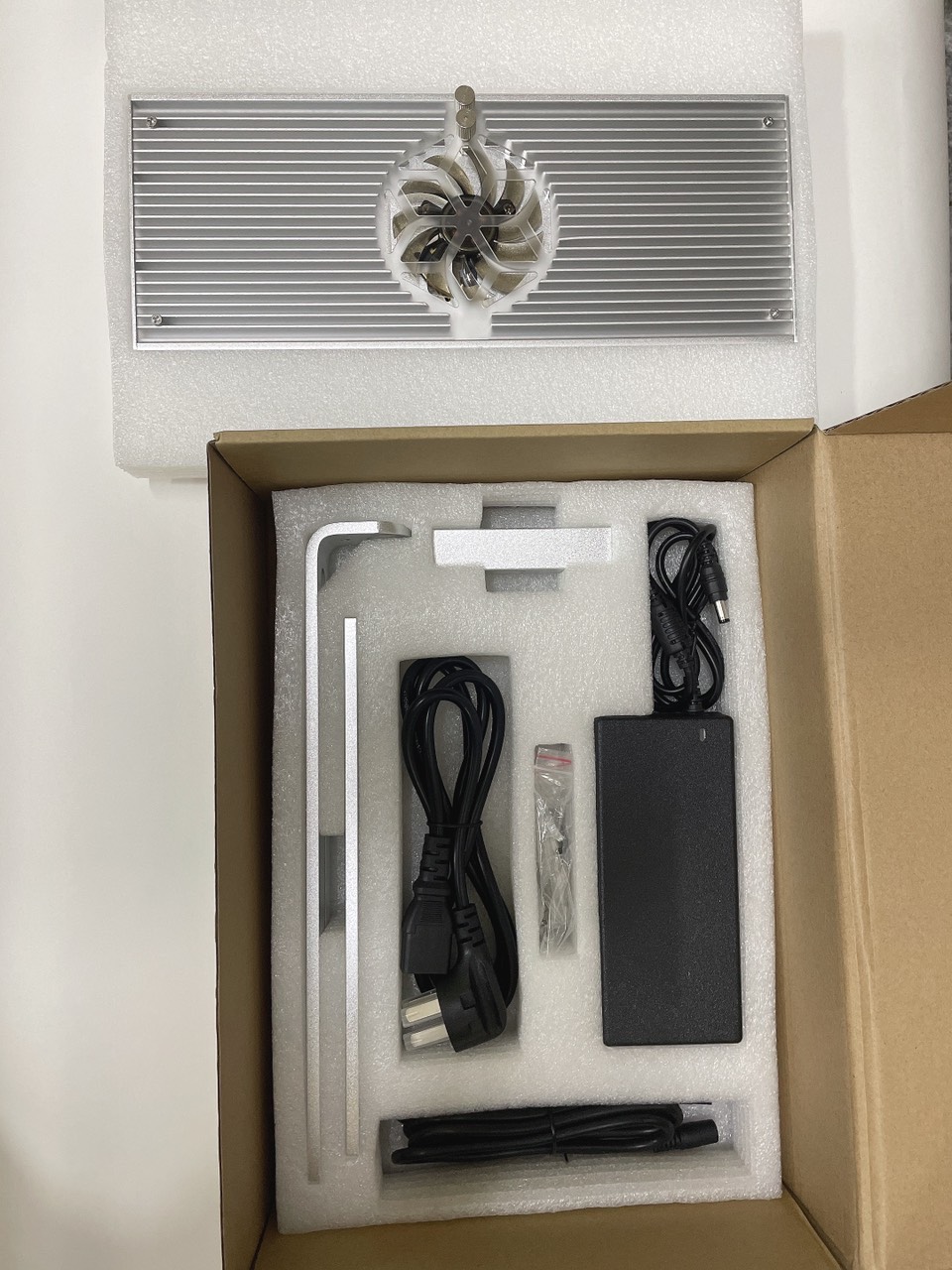 [HCM]Đèn Led Thủy Sinh WRGBU SkyLed tank