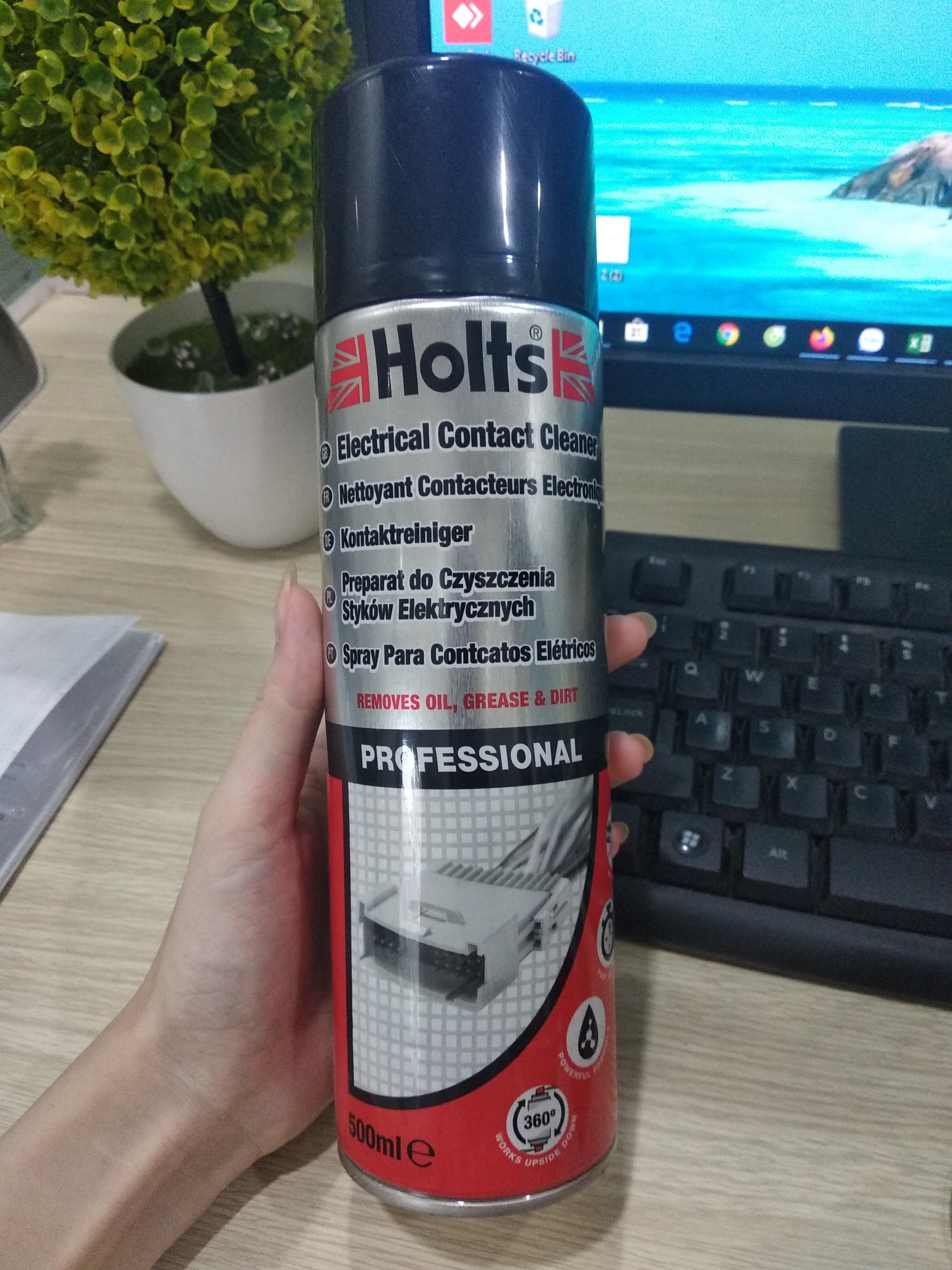 HCM - Làm sạch giắc cắm & bo mạch điện