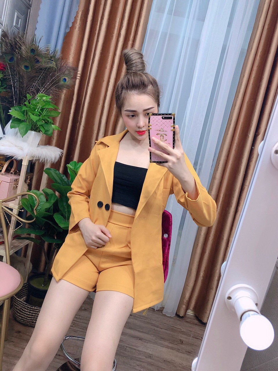 [HCM]Sét vest hai món áo khoác ngoài tay dài quần ngắn cực xinh (ko kèm áo ống )