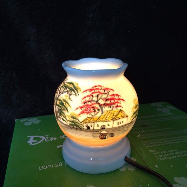 Đèn xông tinh dầu