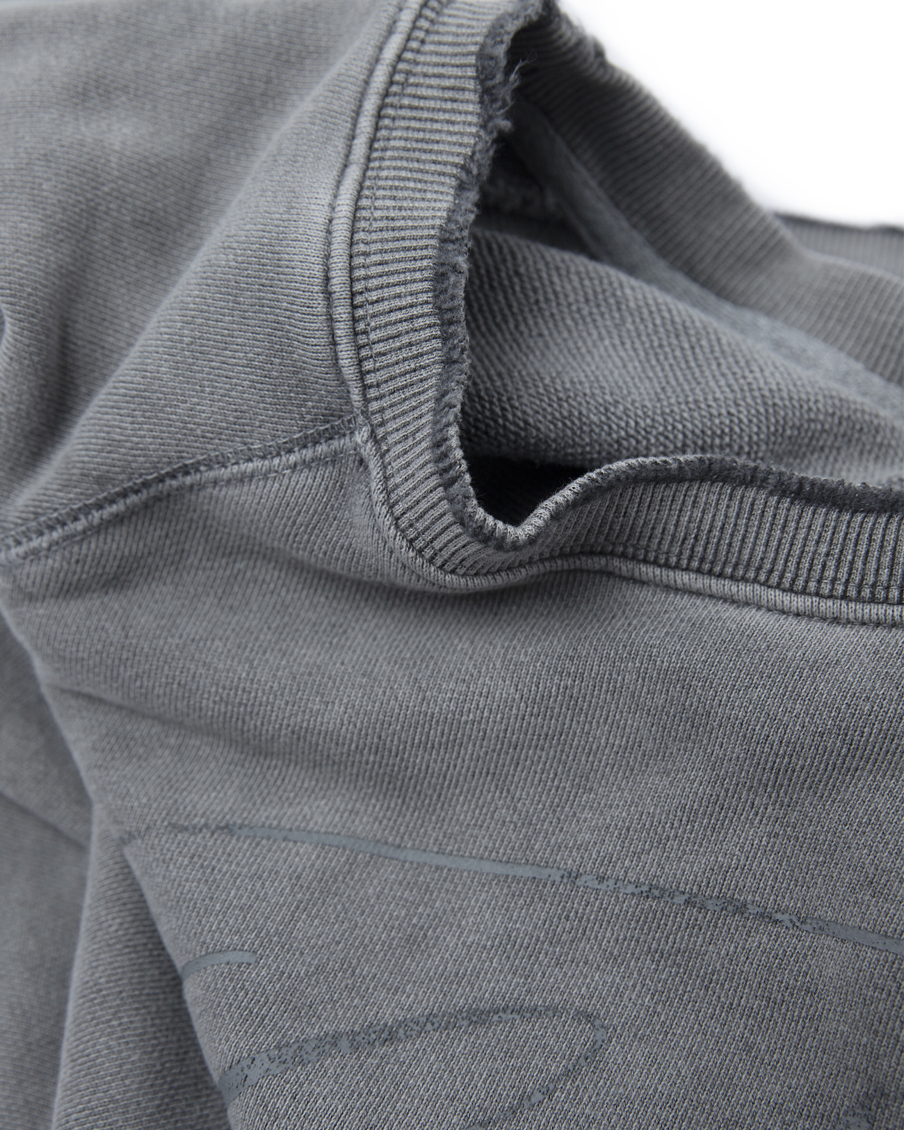 WASHED LIGHT GREY RAGLAN SHIRT