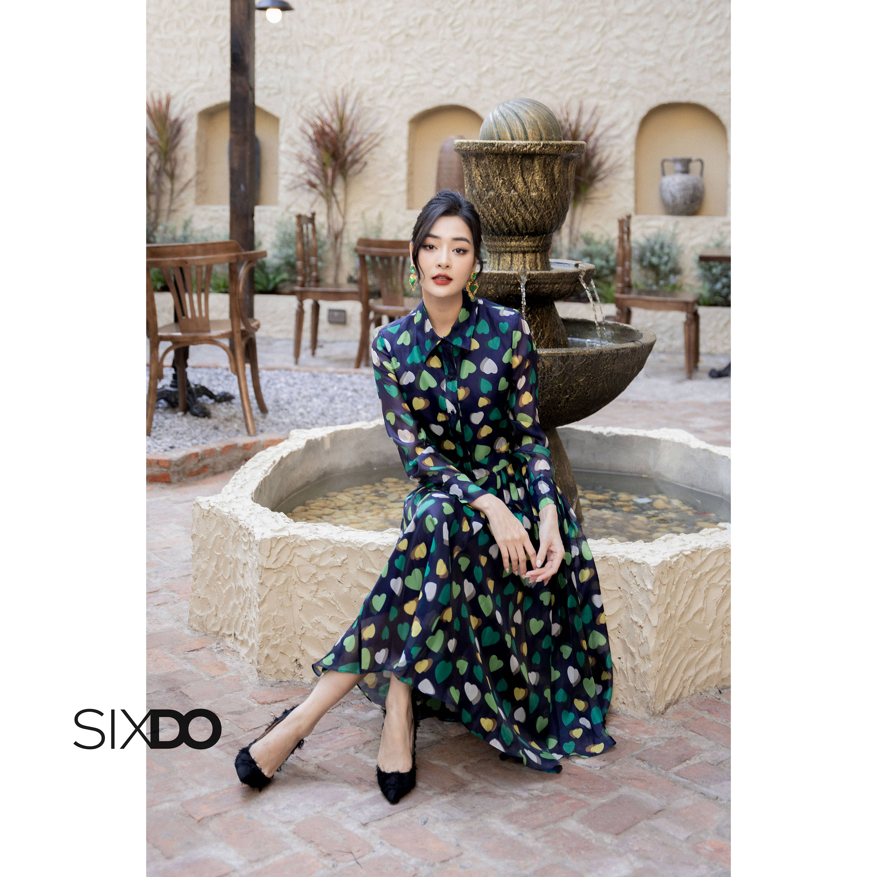 Chân váy tơ họa tiết trái tim SIXDO (Navy Pleated Midi Skirt)