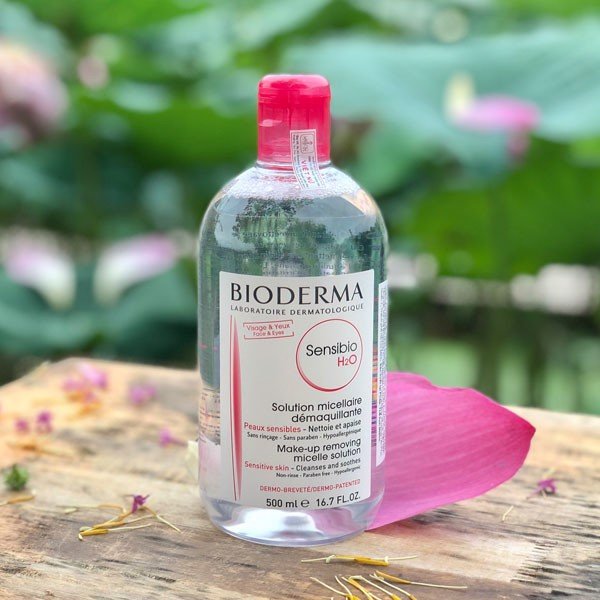 Nước tẩy trang Bioderma hồng Crealine H2O Dành Cho Da Nhạy Cảm 500ml