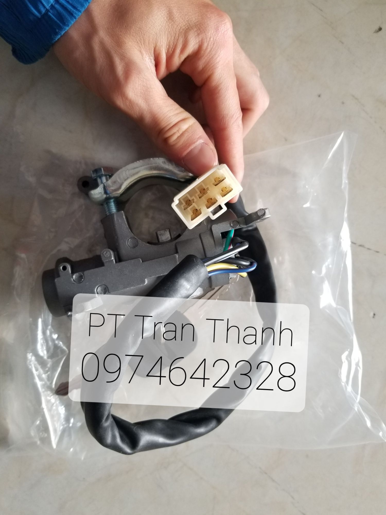 Ổ khóa điện Thaco towner 750,750A