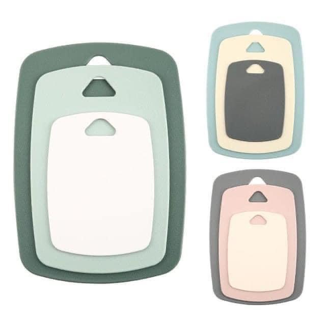 Set 3 thớt nhựa kháng khuẩn( combo 3 cái giao mẫu ngẫu nhiên)