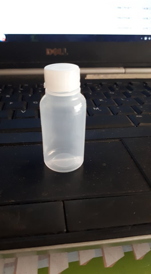 100 CHAI NHỰA NẮP VẶN 10ML - 20ML