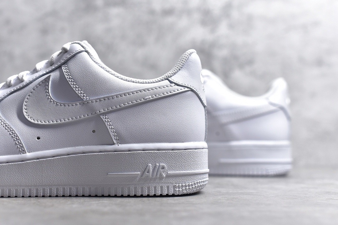 [SOCKS GIFT] [ SALE] NIKE AIR FORCE 1 UNISEX