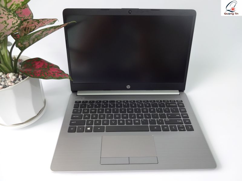 Laptop HP 245 G8 345R8PA (AMD R5 3500U/4GB RAM/256GB SSD/14FHD/Win10/Bạc)