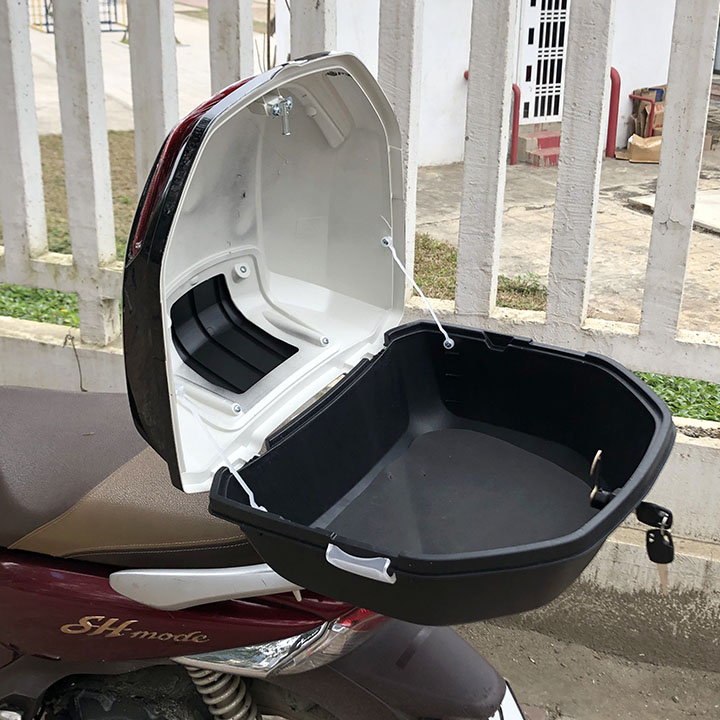 Thùng đựng đồ gắn đuôi xe máy TD06