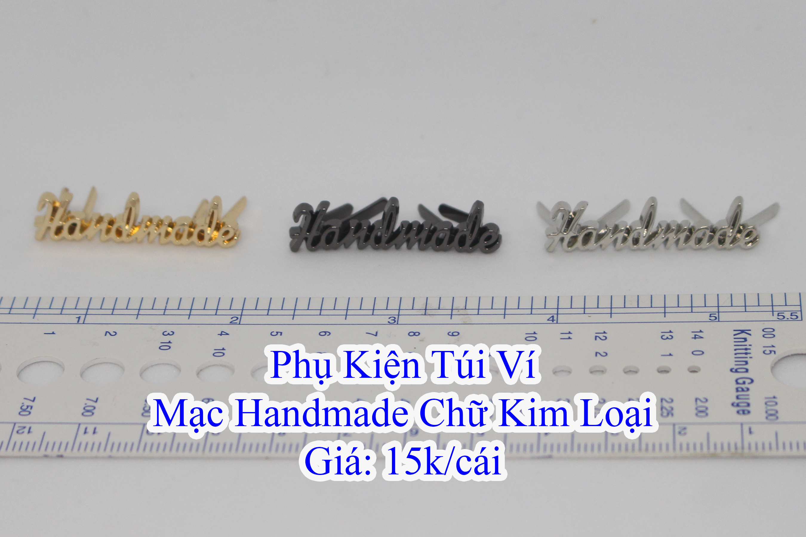 Mạc handmade chữ kim loại làm túi xách