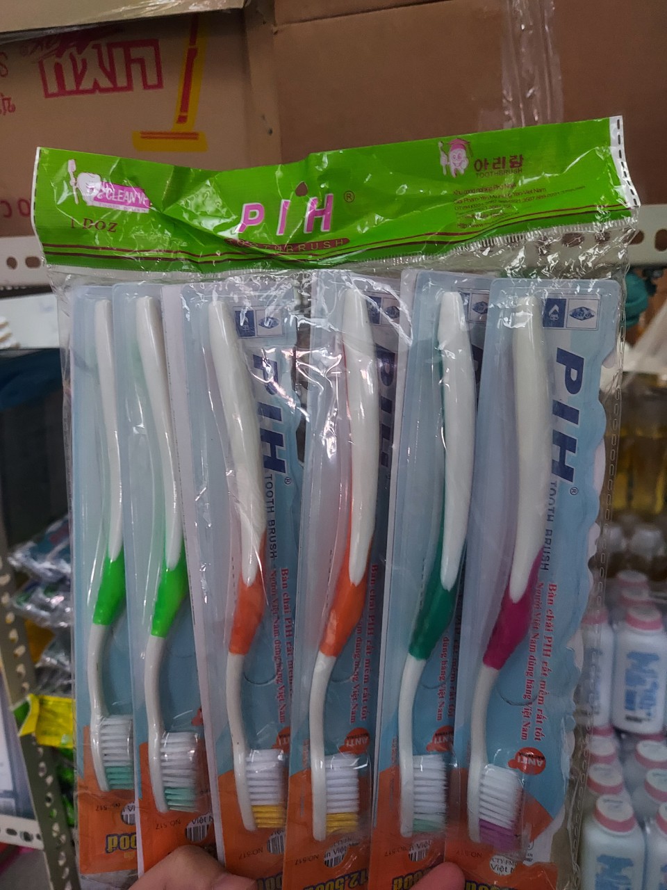 12 CÂY BÀN CHẢI ĐÁNH RĂNG P I H