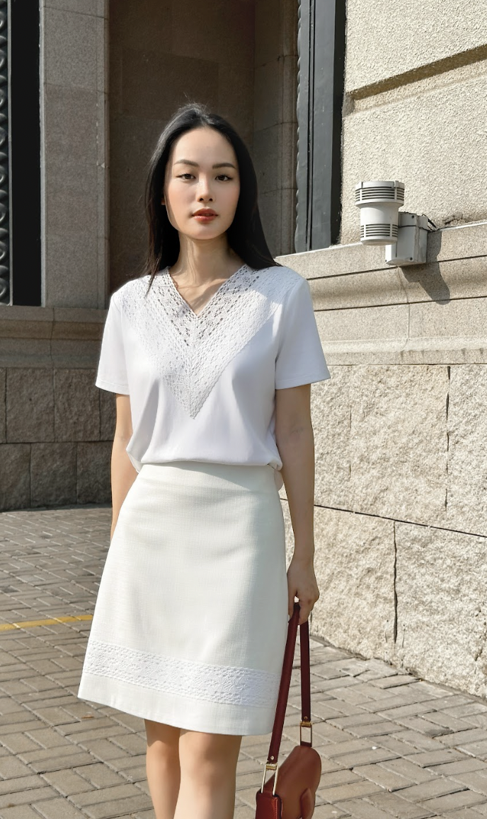 Áo chữ V phối ren - YV LE & CO