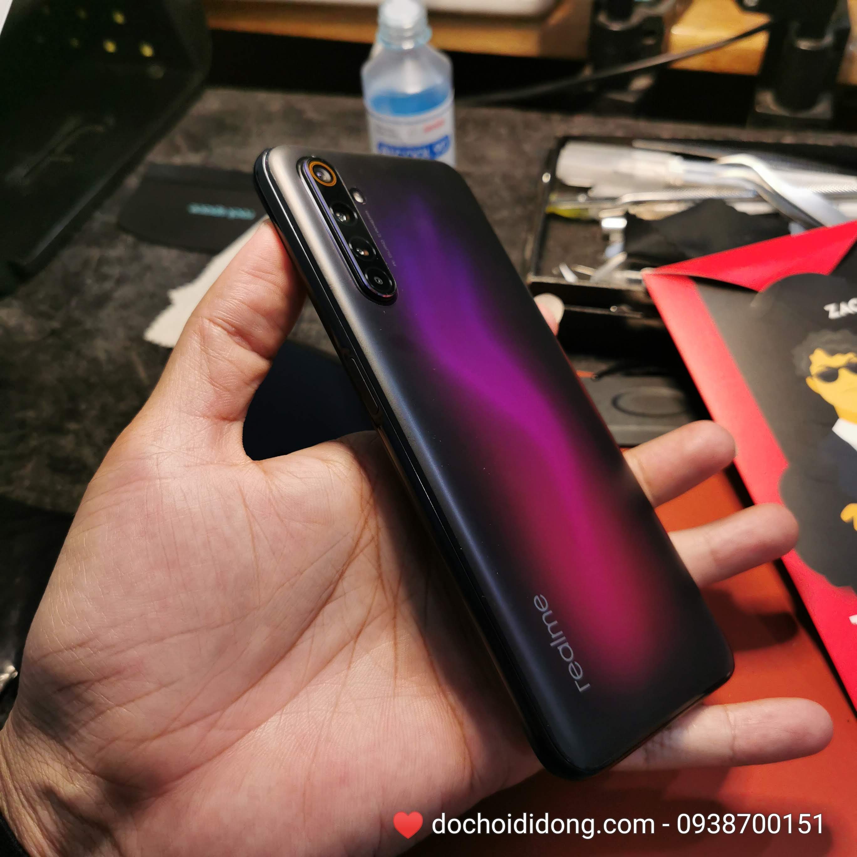 [HCM]Miếng dán PPF Realme 6 Pro trong nhám đổi màu