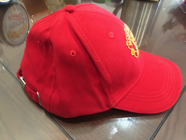Combo Mũ + Khăn + Bóng đội bóng của Manchester United