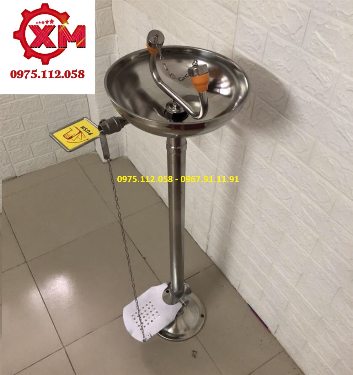 Vòi rửa mắt khẩn cấp , bình rửa mắt di động 8 lít