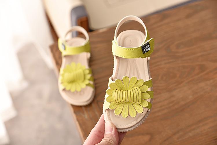Giày sandal hoa xinh cho bé gái ES001
