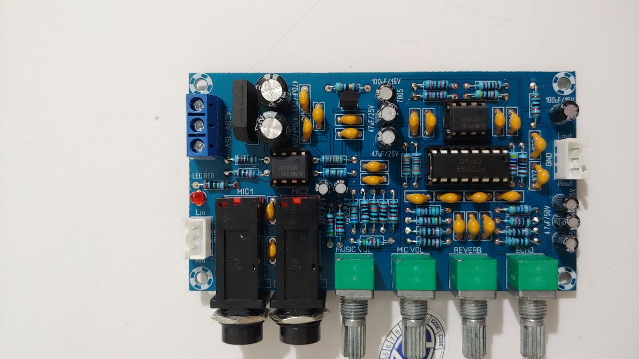 Mạch khuếch đại micro có echo