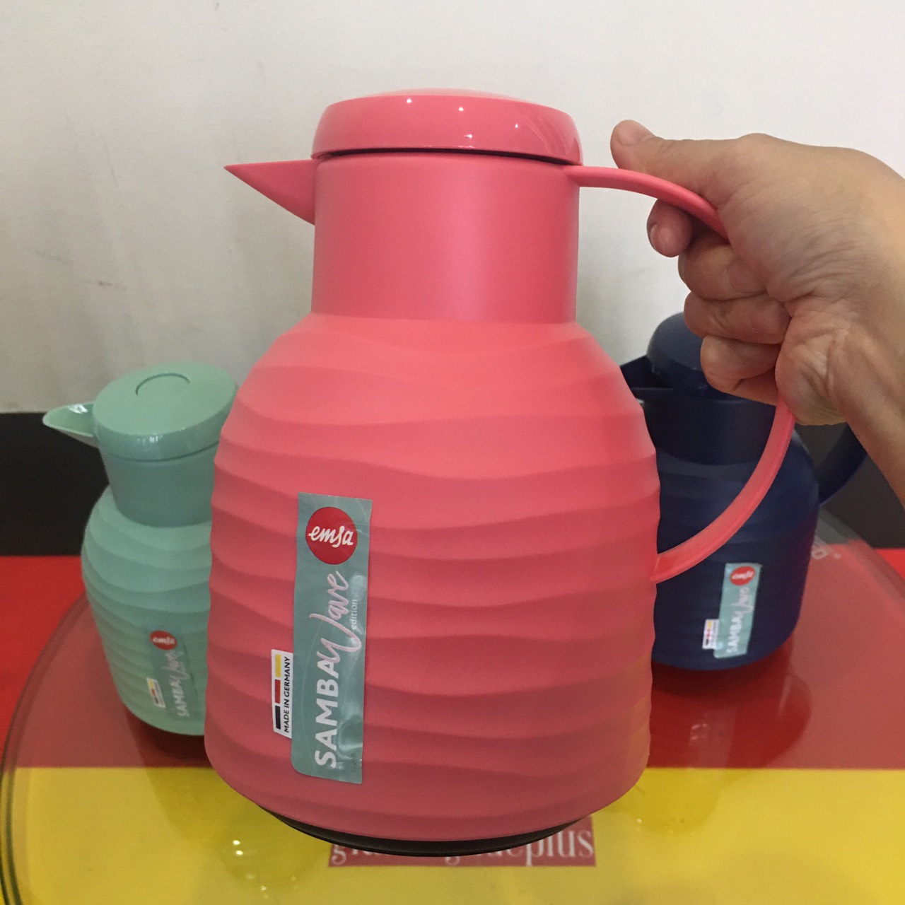 Bình giữ nhiệt Emsa Samba Wave 1L nhỏ xinh, giữ lạnh tối đa 24h, giữ nóng tối đa 12h- Made in Germany