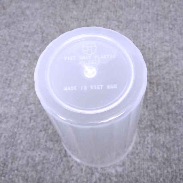 cốc nhựa trắng vân sọc Việt Nhật