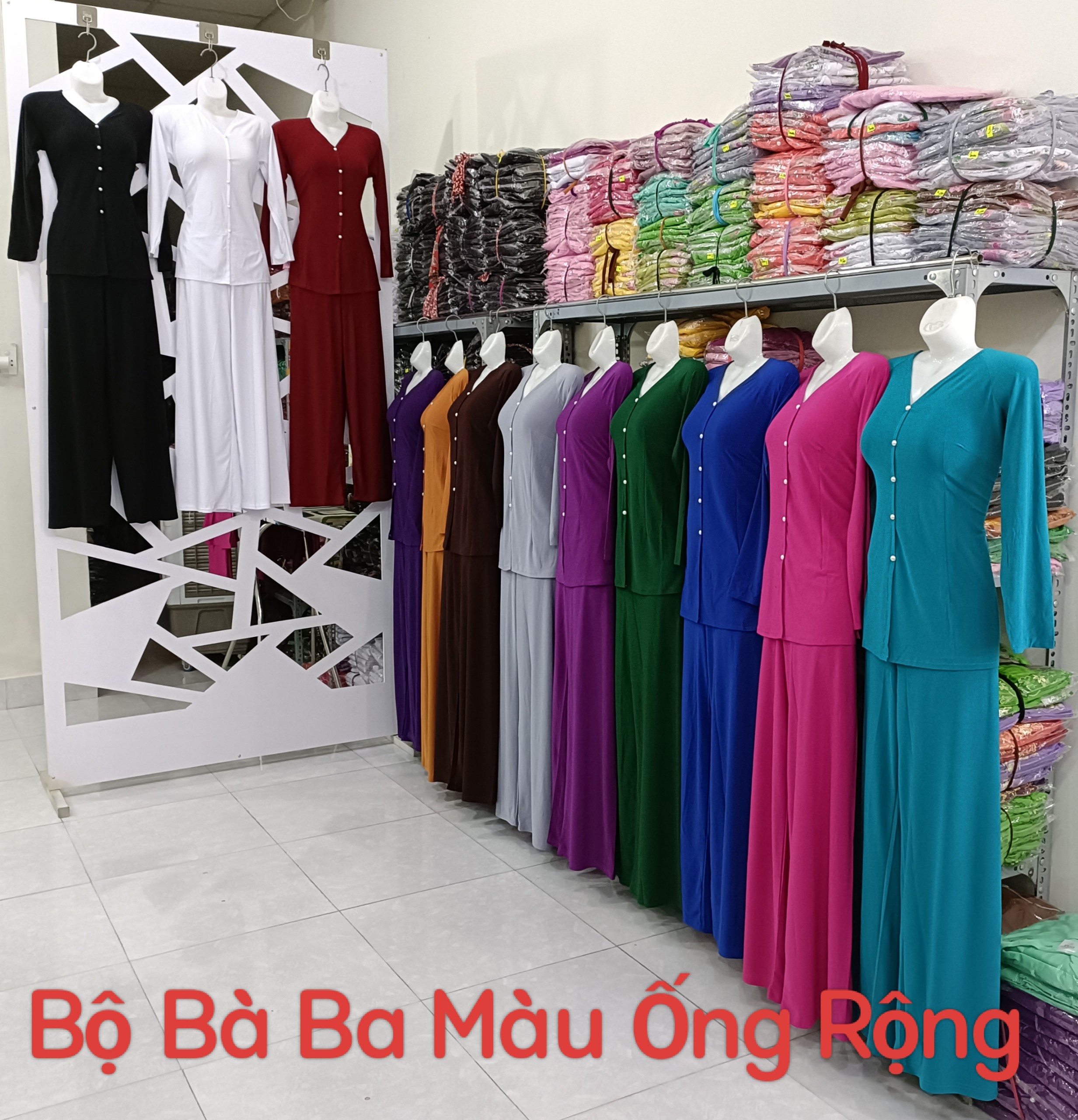 Bộ Bà Ba Màu Trơn Ống Rộng