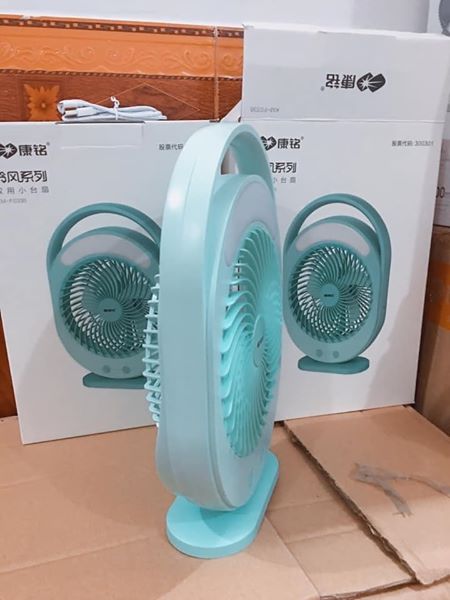Quạt tích điện có đèn led KM-FO336
