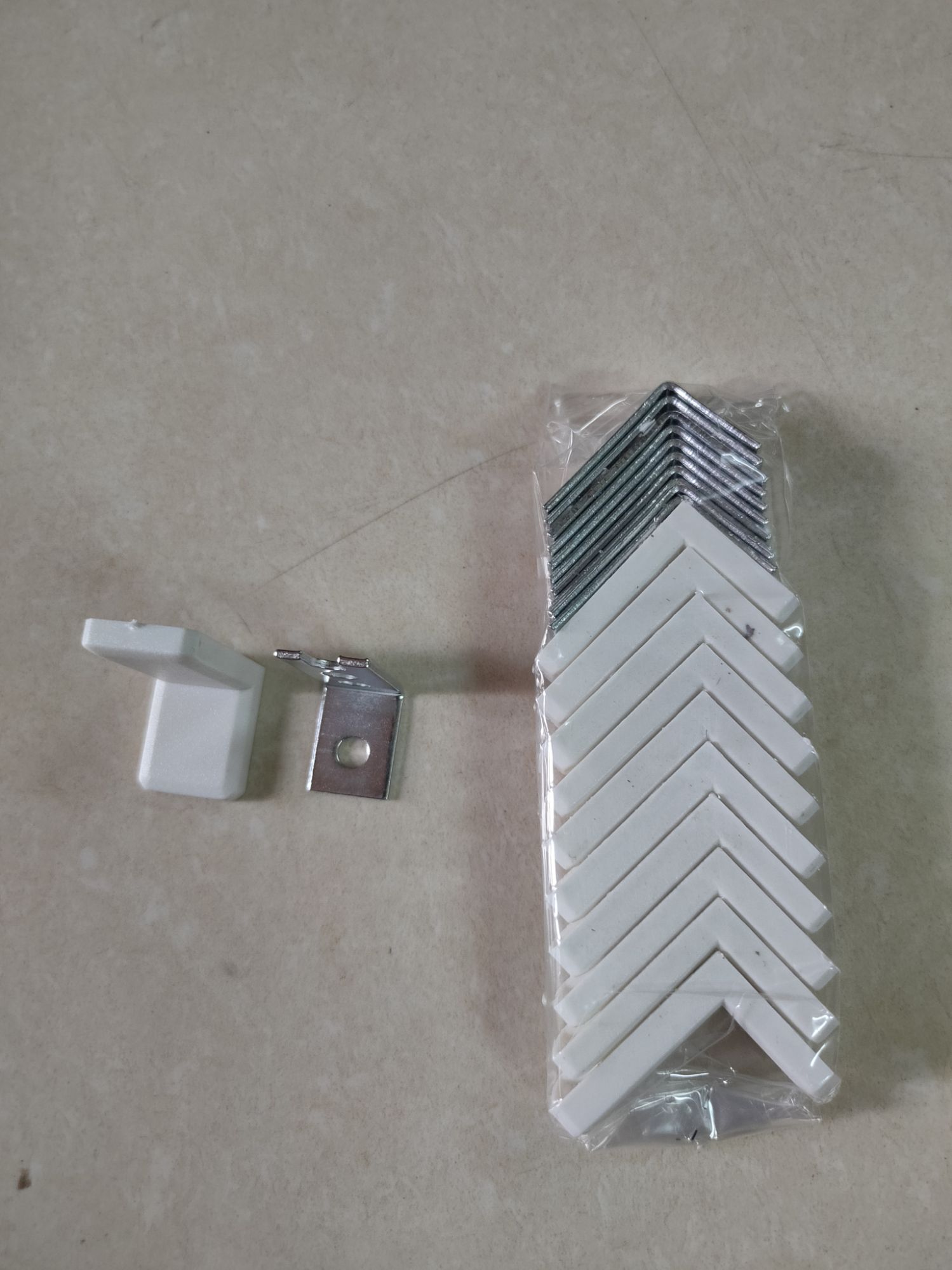Combo 10 ke góc vuông lắp nhựa trắng
