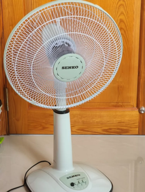 Quạt lỡ ống nhựa Senko L1638 công suất 47W, thiết kế đơn giản tinh tế, nhiều màu sắc - Hàng chính hãng