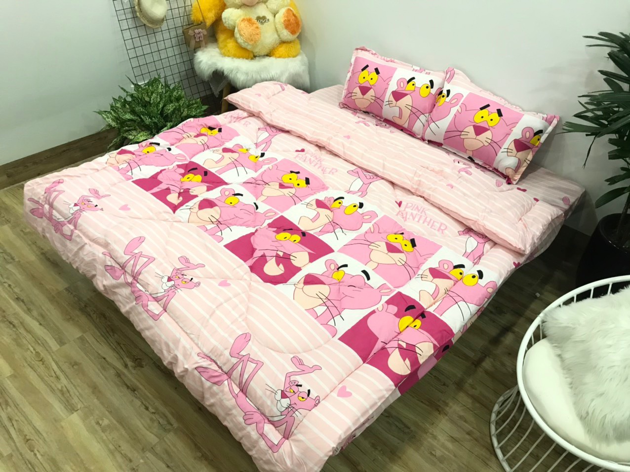 (FreeShip MAX) Chăn phao siêu nhẹ cực ấm,đã có ruột bông liền vải cotton poly 1m8x2m họa tiết con báo hồng Kovico Kho chăn ga gối, ga giường, drap giường hà nội
