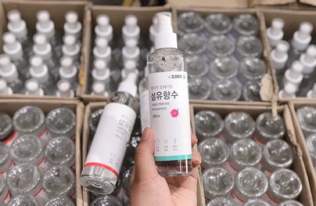 XỊT THƠM QUẦN ÁO HÀN QUỐC FABRIC PERFUME 250ml