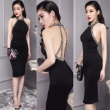 Đầm body cổ yếm hở lưng đính cườm