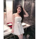 Đầm cúp ren xòe day eo