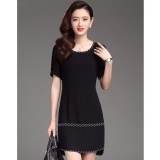 Đầm suông công sở viền gấu đuôi tôm.