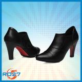 Giày Boot nữ đẹp cổ thấp hàng hiệu Rosata chỉ nối RO27