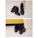 Giày boot nữ cao cấp gót vuông cá tính cao 7cm B085