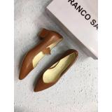 Giày gót trụ 4 phân mũi nhọn Franco Sarto (Kem)