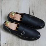 Giày Lười Chỉ Trắng