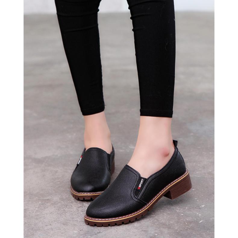 Giày slip on da trơn đế nâu S207 giá rẻ