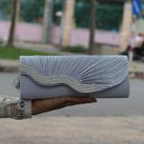 Túi Đeo Chéo Clutch V Nữ