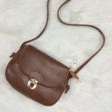 Túi đeo chéo quả bầu mini (Màu Nâu Đỏ)