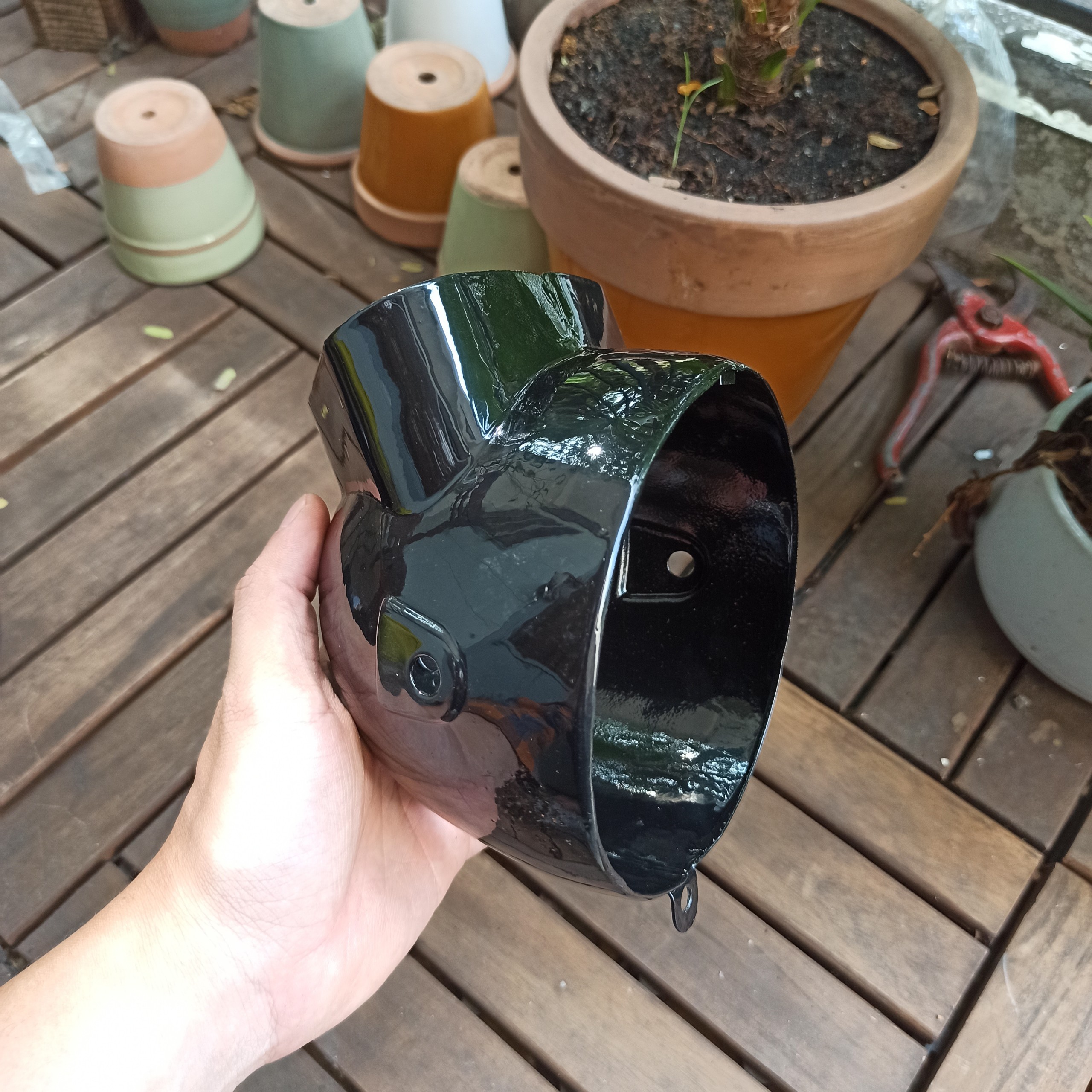 Gáo đèn xe 67 chất liệu sắt