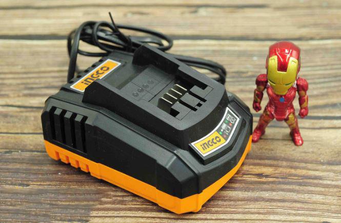 20V Đế sạc pin LITHIUM-ION INGCO FCLI2001