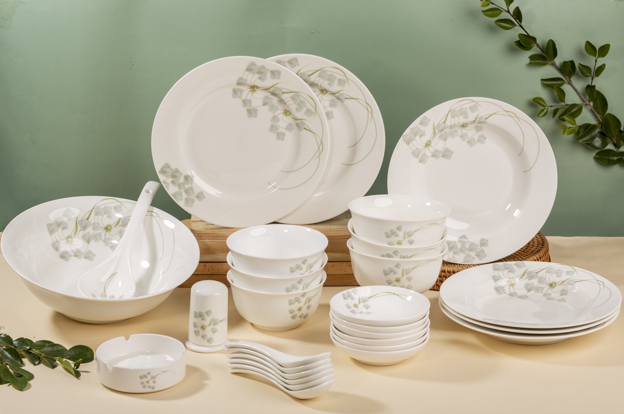 Bộ đồ ăn gốm sứ cao cấp 28 món :bát, đĩa, tô, chén gốm sứ